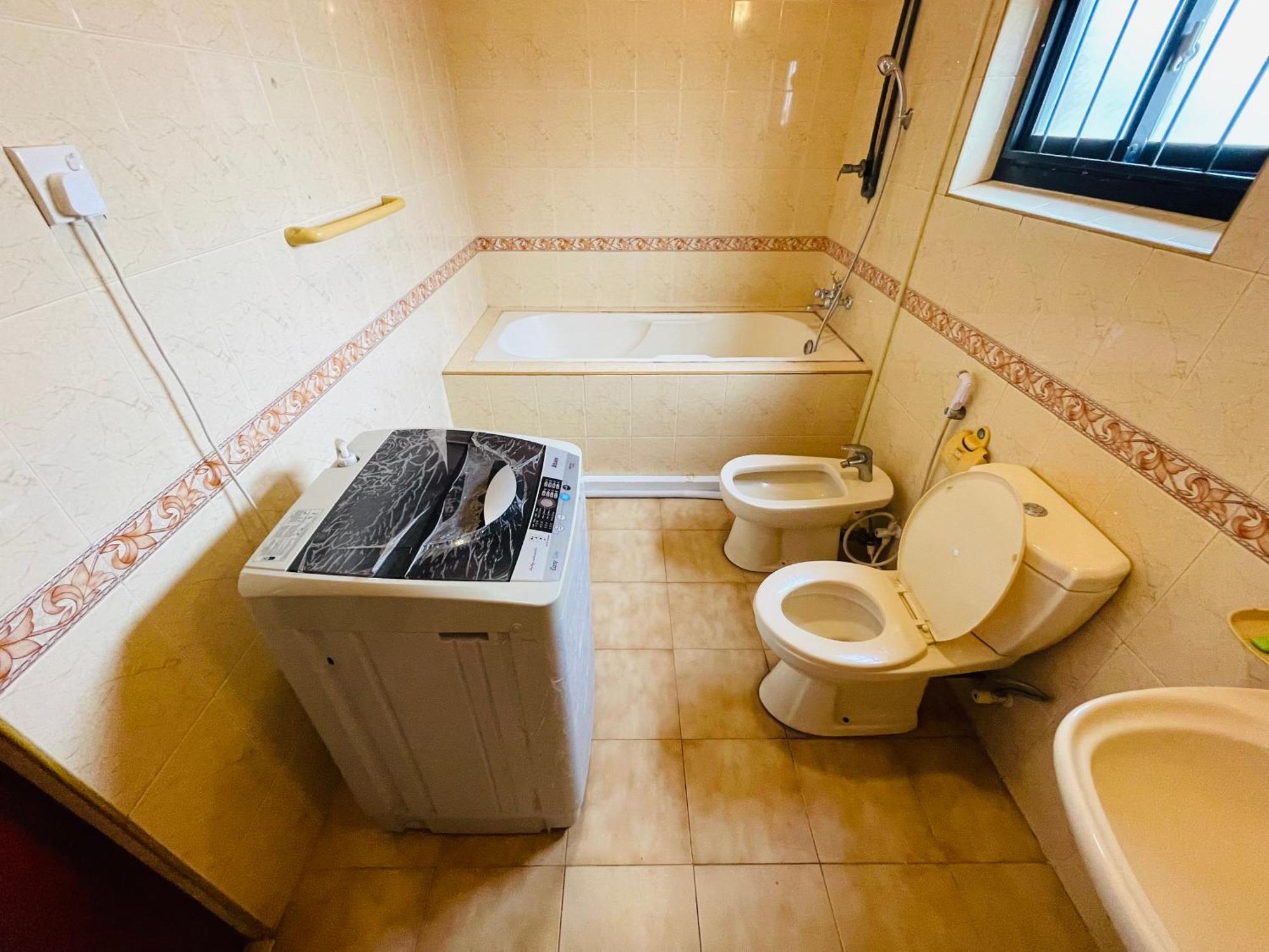 Rivinson Hotel Negombo Buitenkant foto